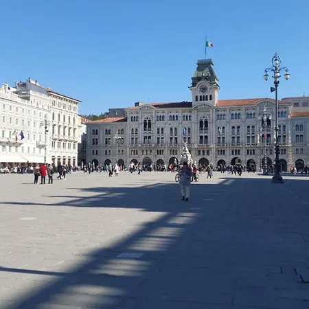 Colombo 的里雅斯特